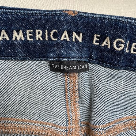 High-waist Ripped Jeans - Picture 3 of 4